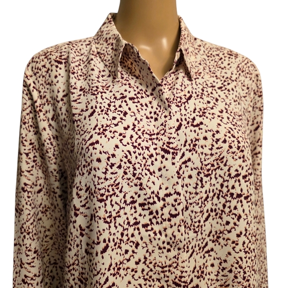 Express Poerofini Women's White and Maroon Patterned Blouse Size L - Picture 3 of 13